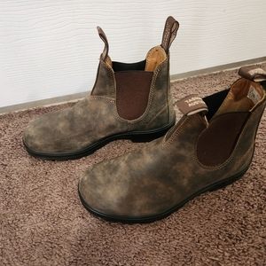 Blundstone Boots (fits ladies size 8)